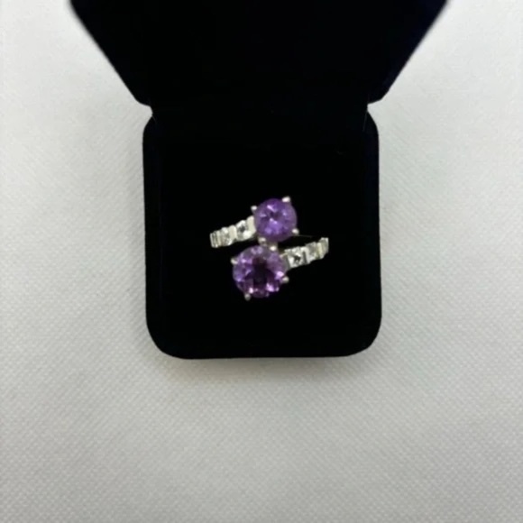 Cocktail Ring, .925 Sterling Silver, 2 Amethyst & 6 White Topaz gems, SZ 9, 9.4g - Picture 4 of 5